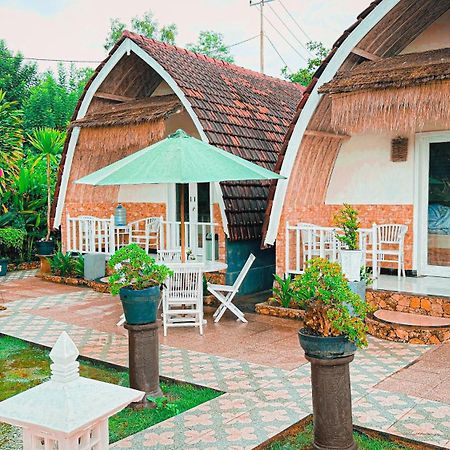 Penida Hills Hotel Batununggul Exterior photo