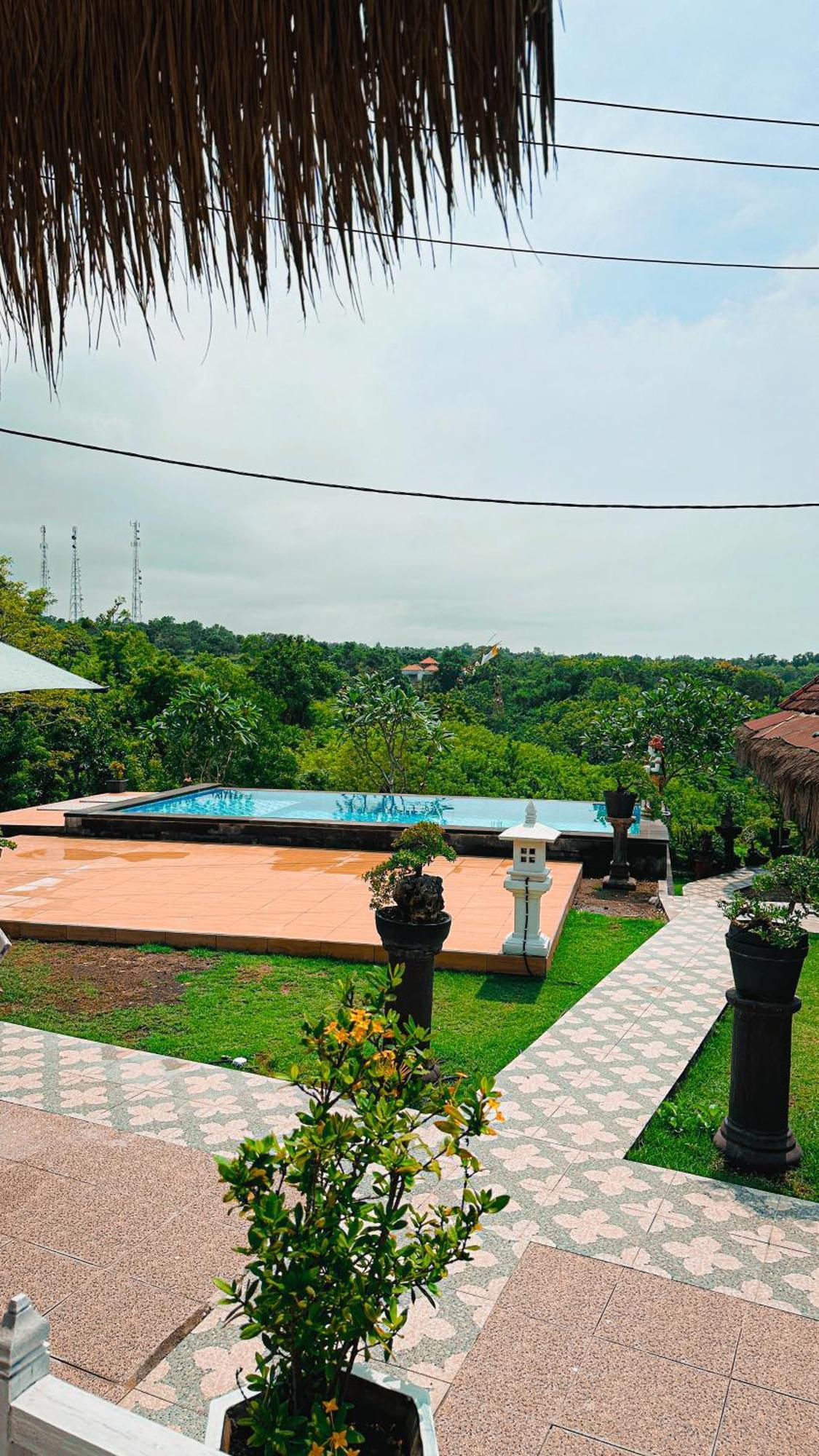 Penida Hills Hotel Batununggul Exterior photo